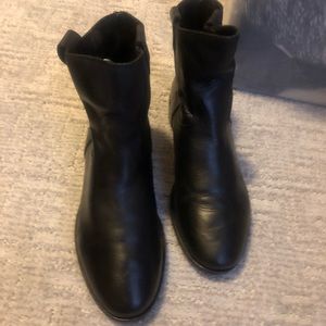 Barney’s Boots